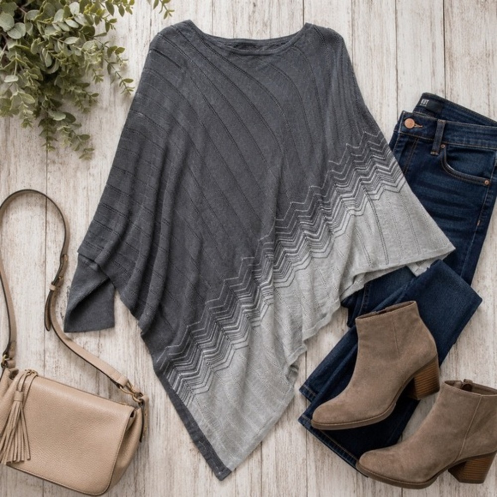 WHBM White House Black Market Gray Ombre Knit women's large Poncho Wrap Zig Zag